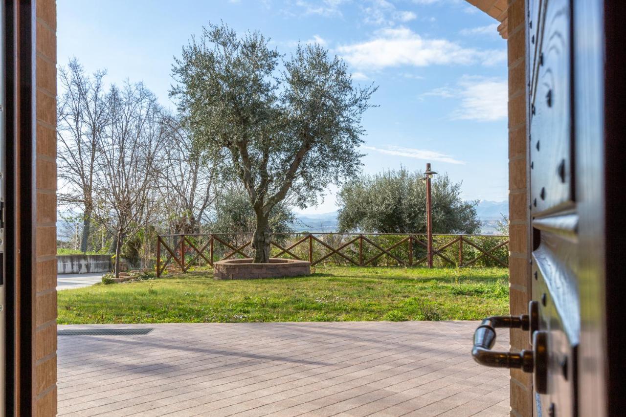 La Merlana Affittacamere Morrovalle Bagian luar foto
